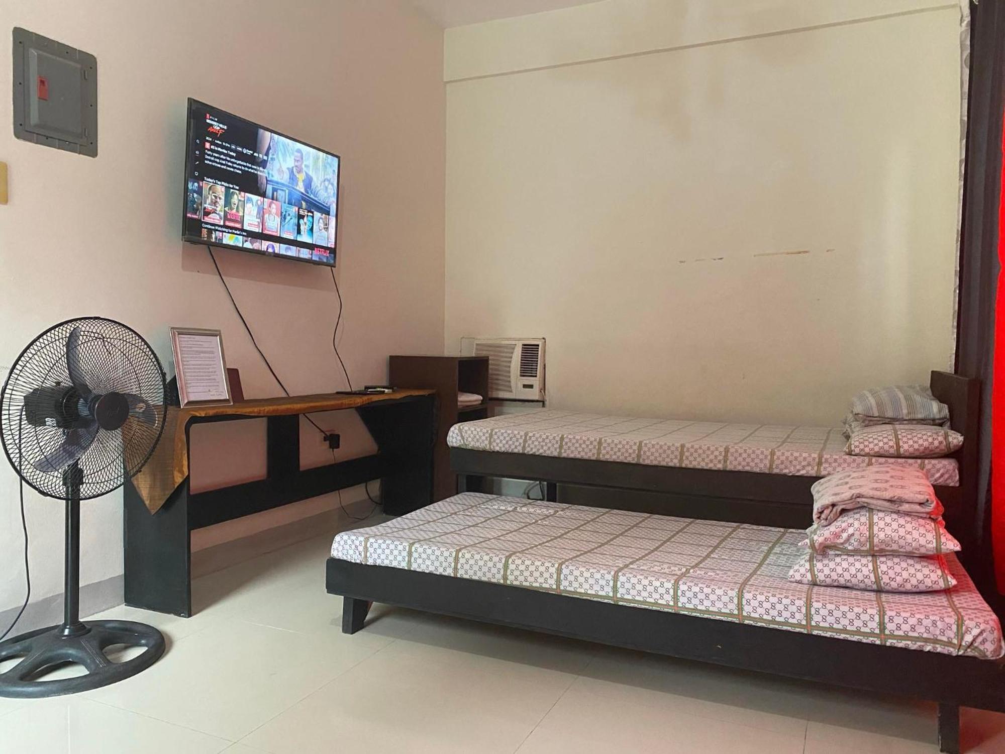 Perlies Inn Tanay Barkada House ภายนอก รูปภาพ